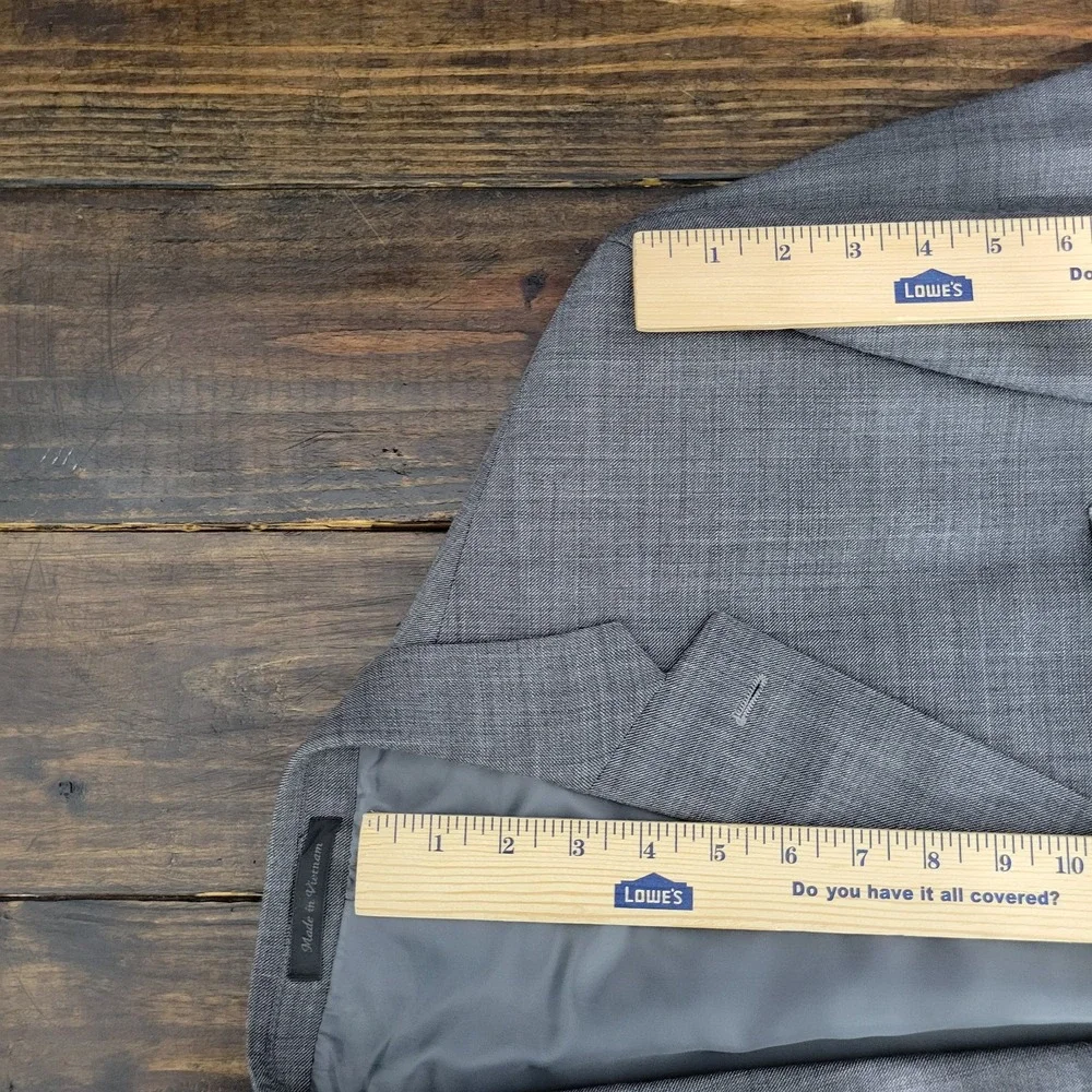 Chaps Men's Sport Coat Blazer Two‎ Button Gray Sharkskin Wool Solid Size 48R